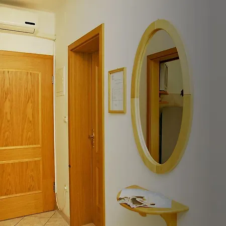 Sol Jardin Apartment Vinkuran
